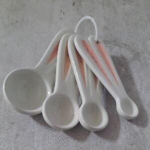 Elegant Pink And White Bunny Ears Ceramic Measuring Spoon Set - White and Pink